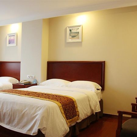 Greentree Inn Anhui Fuyang Yijing International North Door Busniess Hotel Ngoại thất bức ảnh